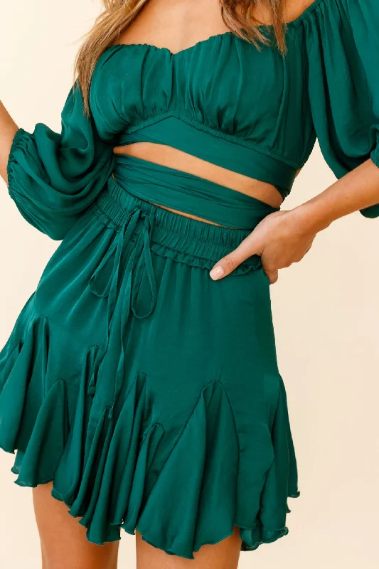 Linka Off-Shoulder Half Sleeve Tie-Back Crop Top Forest Green