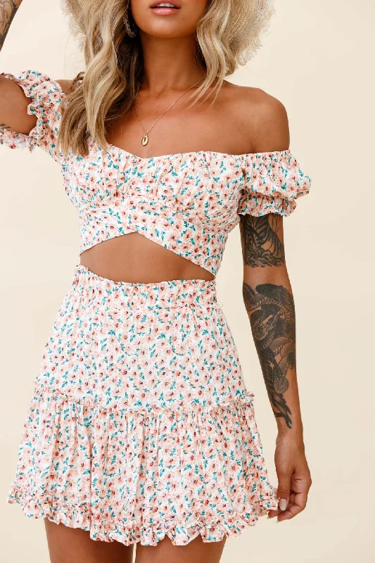 Linka Off-Shoulder Tie-Back Crop Top Floral Print Pink