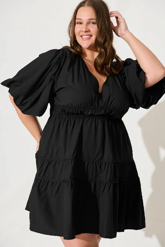 Amarini Dress In Black