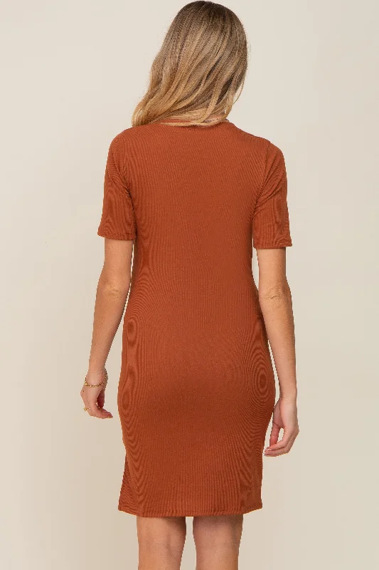 Rust Ribbed Basic Short Sleeve Maternity Dress