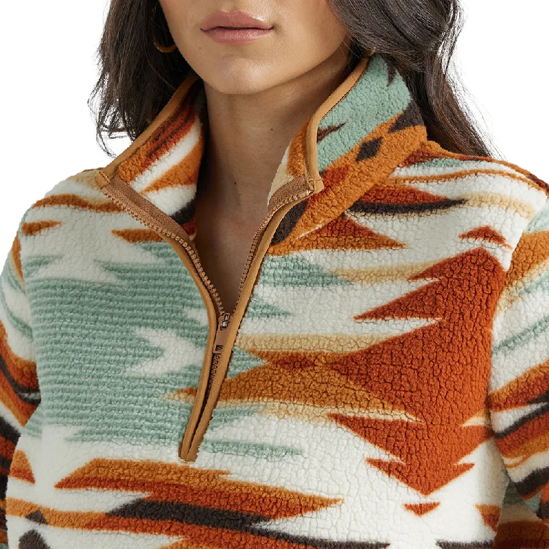 Wrangler Women's Retro Punchy Sherpa Pullover