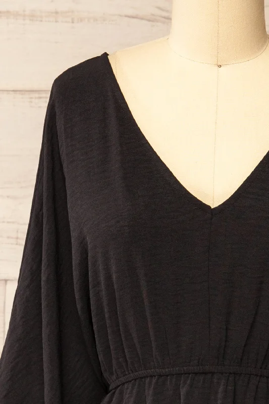 Fordwich | Short Black Dress w/ Batwing Sleeves