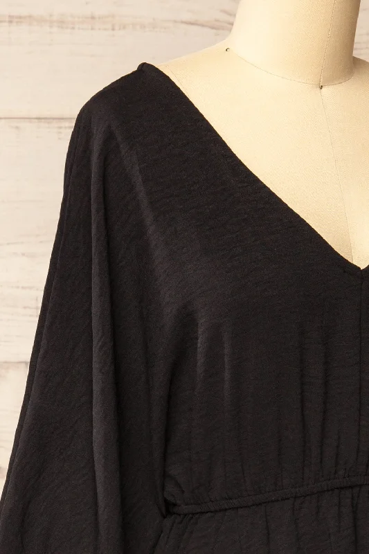 Fordwich | Short Black Dress w/ Batwing Sleeves